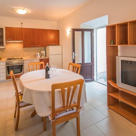 Apartment Ana 1 Malinska Extérieur photo
