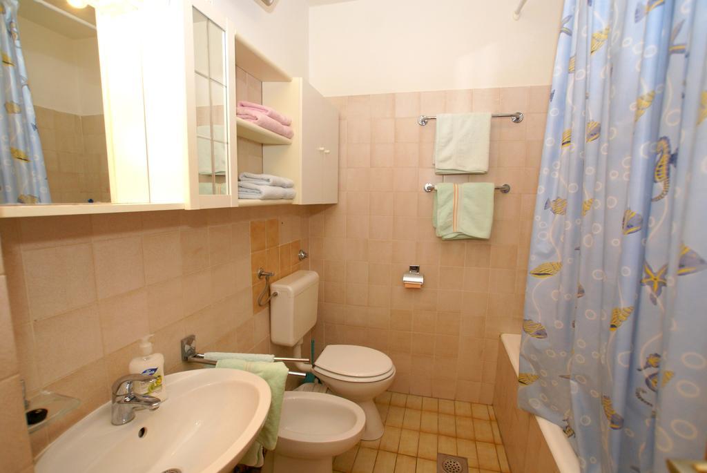 Apartment Ana 1 Malinska Chambre photo